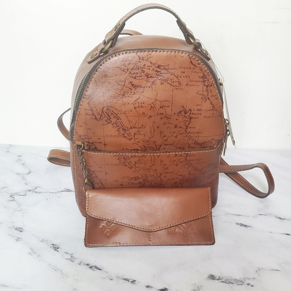 Patricia Nash Montioni Signature Map Backpack - Picture 2 of 8